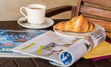 Table-magazine.jpg Table-magazine.jpg